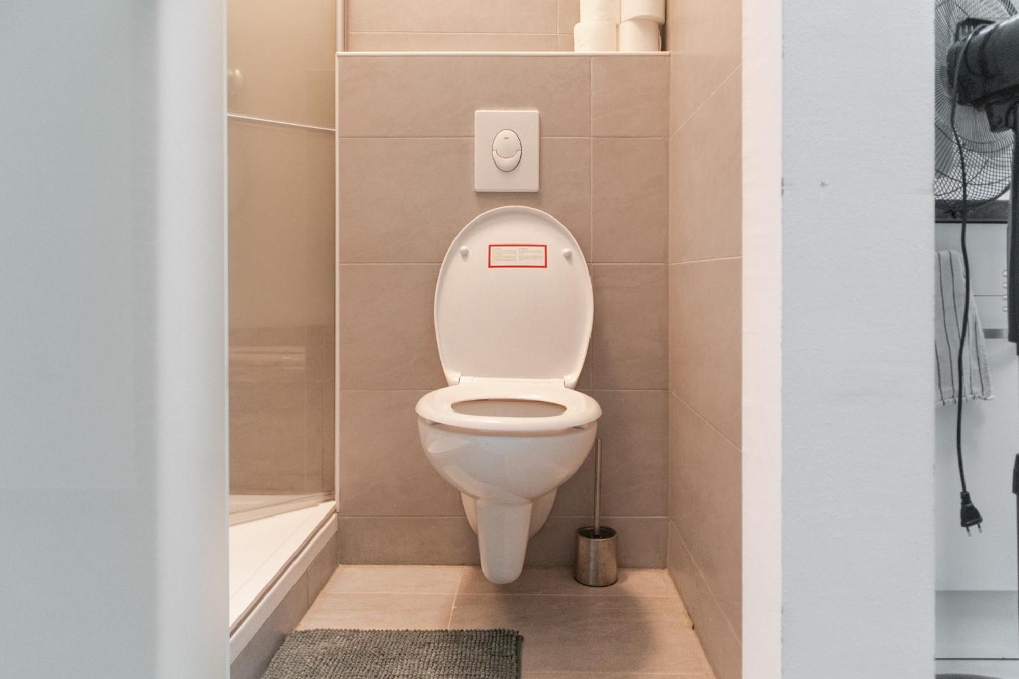 Budget City Stay - Near Wiener Stadthalle Ideal For Longstays Exterior foto